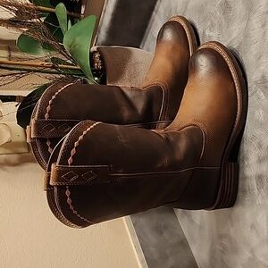 Ariat Tan Boots